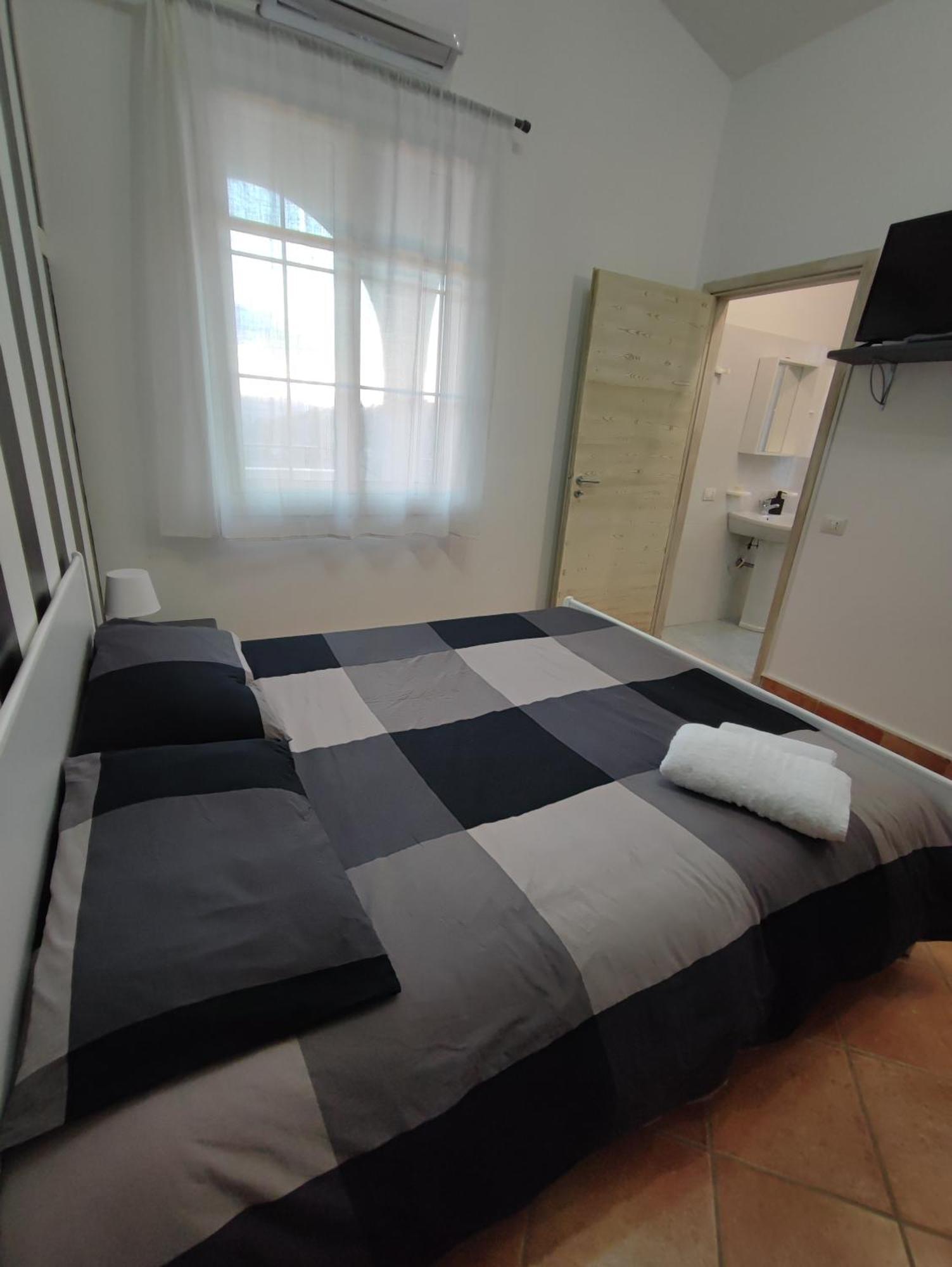B&B Villa Antonella 피아차암머리나 외부 사진